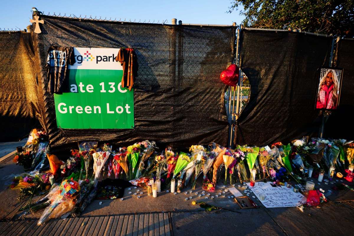 chron's tweet image. Baig, a resident of Crowley, Texas, was one of 10 victims that died from injuries sustained from the crowd crush during the opening night of #AstroworldFest on Nov. 5.