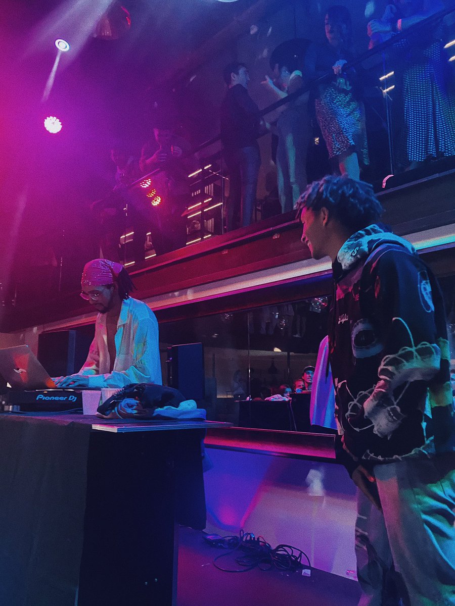 DanielDartiste's tweet photo. Play this shit in the club for me, for me https://t.co/oA1j8yiOOv