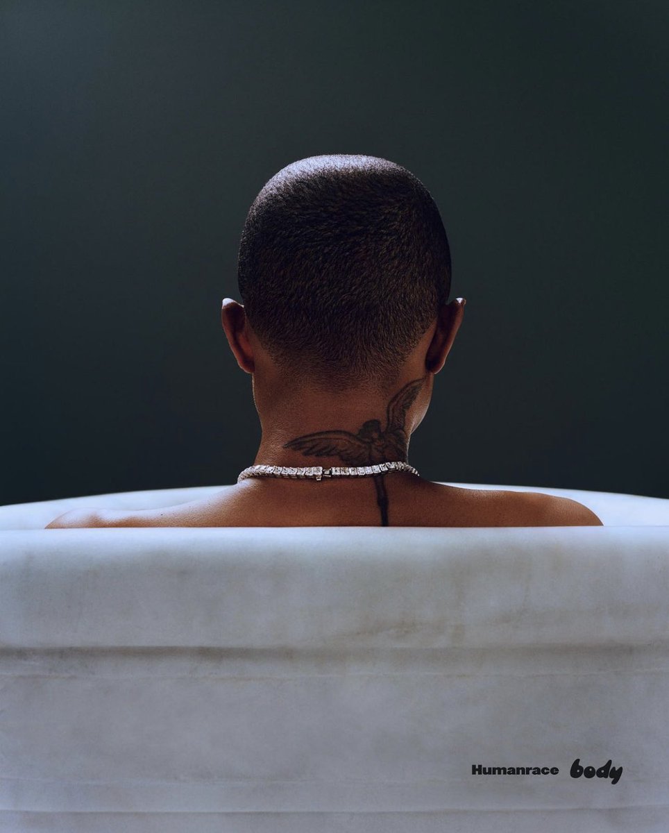 PHARRELLSBITCH tweet picture