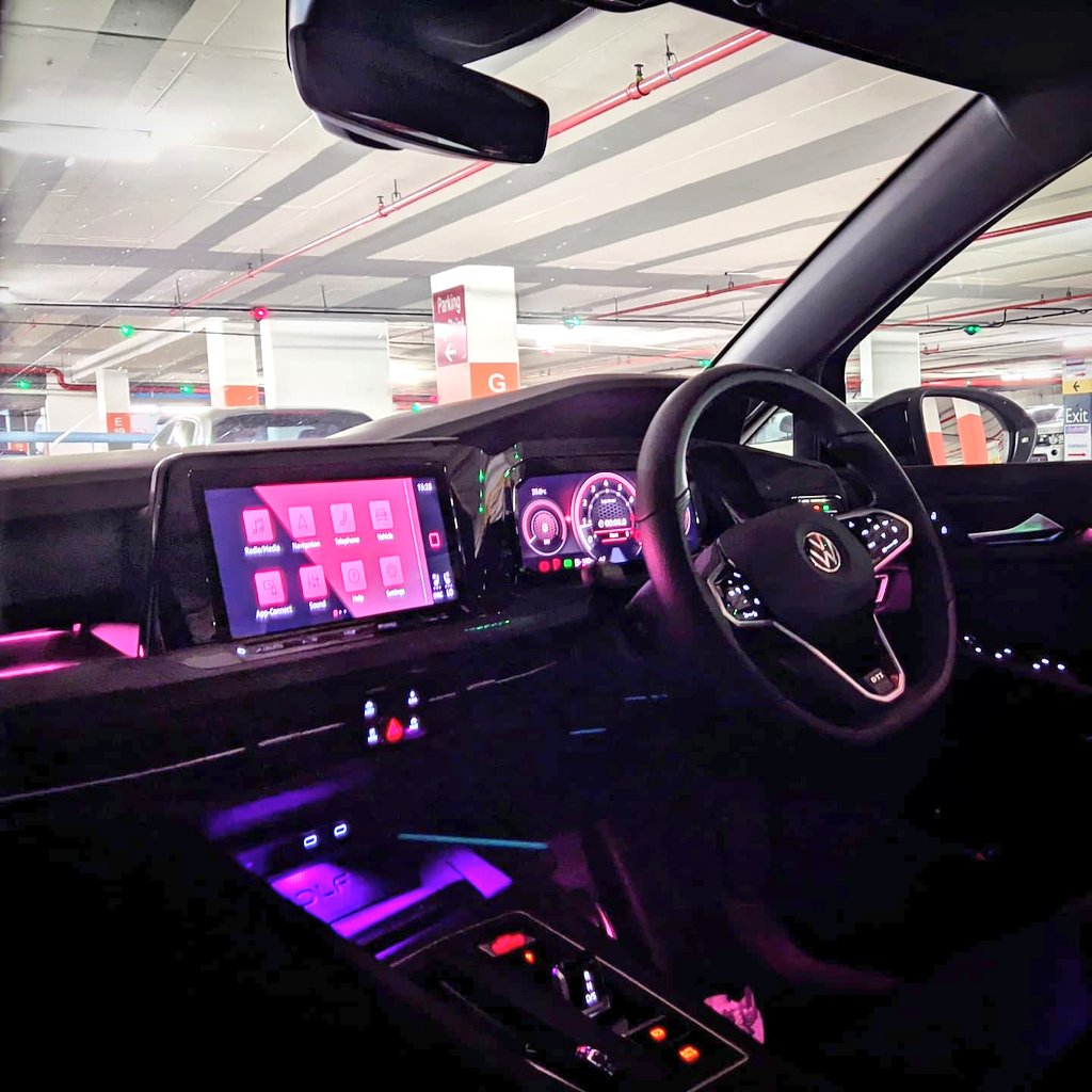 TechnoBokMedia's tweet photo. You just know that I just love #NightMode particularly when the subject in question plays ball so incredibly well #TheNewVWGolfGTI
.
.
#Volkswagen
#VolkswagenSA
#VolkswagenGolfGTI
#Vrrrpa
@VolkswagenSA @VWSAnews https://t.co/ugNE1DLs7s