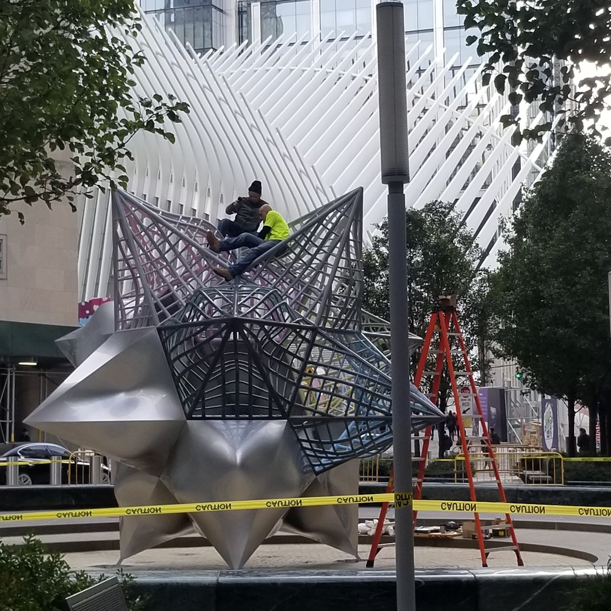 Replacing a <a href="/JeffKoons/">Jeff Koons</a> sculpture with a #frankstella star inspired by #jasperjohns <a href="/SilvProp/">Silverstein Properties</a>

What an amazing project to be part of. 
In front of <a href="/S_Calatrava/">Santiago Calatrava</a>
