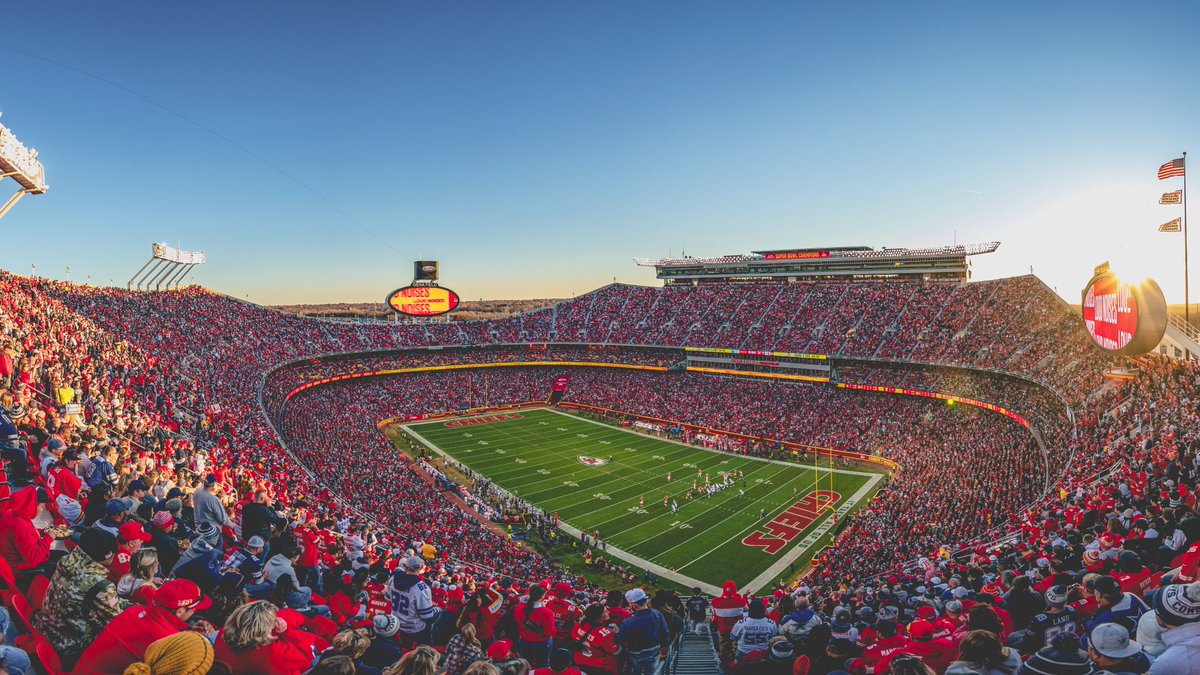 Chiefs's tweet photo. Missing this 😥 see you next week #ChiefsKingdom! https://t.co/GsiqwJ1bMa