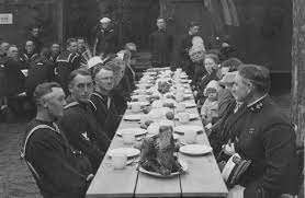 fluidpowerdude's tweet photo. Wishing everyone a Happy Thanksgiving. Pictured below is Thanksgiving Day, 1917 w/ the First Regiment, U.S. Naval Training Camp, Charleston, SC. The Ohio Naval Militia is proud to be a part of the State of Ohio's Defense Forces. ENS Bergsman at joinohionavy@gmail.com to enlist. https://t.co/ZtUxa9kJBO