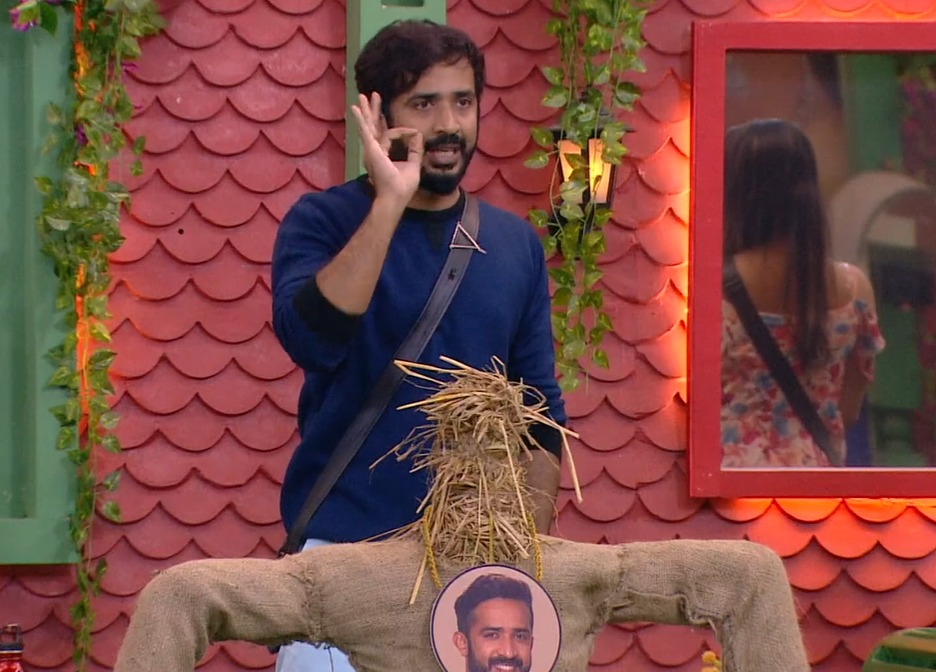 anchorravi_offl's tweet photo. It's time 🔥

Let's vote &amp; save our Mass Maharaj from nominations 💪

#VoteForAnchorRavi 🤘

Please give 10 missed calls to 8886658219.
&amp;
Please install &amp; login to Disney + hotstar, search for Bigg Boss Telugu &amp; Cast your 10 votes daily for #RAVI.

#BiggBossTelugu5 #AnchorRavi https://t.co/ntQN63lGpr