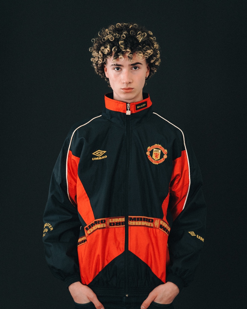 Art_of_Football's tweet photo. MUFC Classics. #BF20

Manchester United have had some truly iconic kits through the ages. Which one do you remember most fondly?

https://t.co/uXSJbQHYem https://t.co/XWEFABruNC