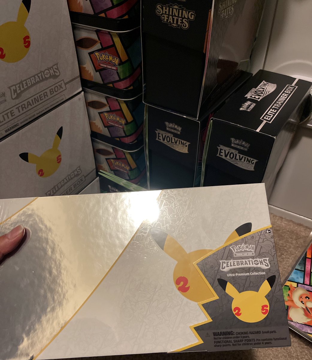 PokemonTCGAZ's tweet photo. Official UPC giveaway! 🥶🔥🍾💯
To enter: 
Follow☑️
Like ☑️
Retweet☑️
Tag a friend ☑️
Winner will be announced along with most recent giveaway 12/3/2021!
#PokemonCelebrations
#UPCGiveaway https://t.co/pmMdZrytLc