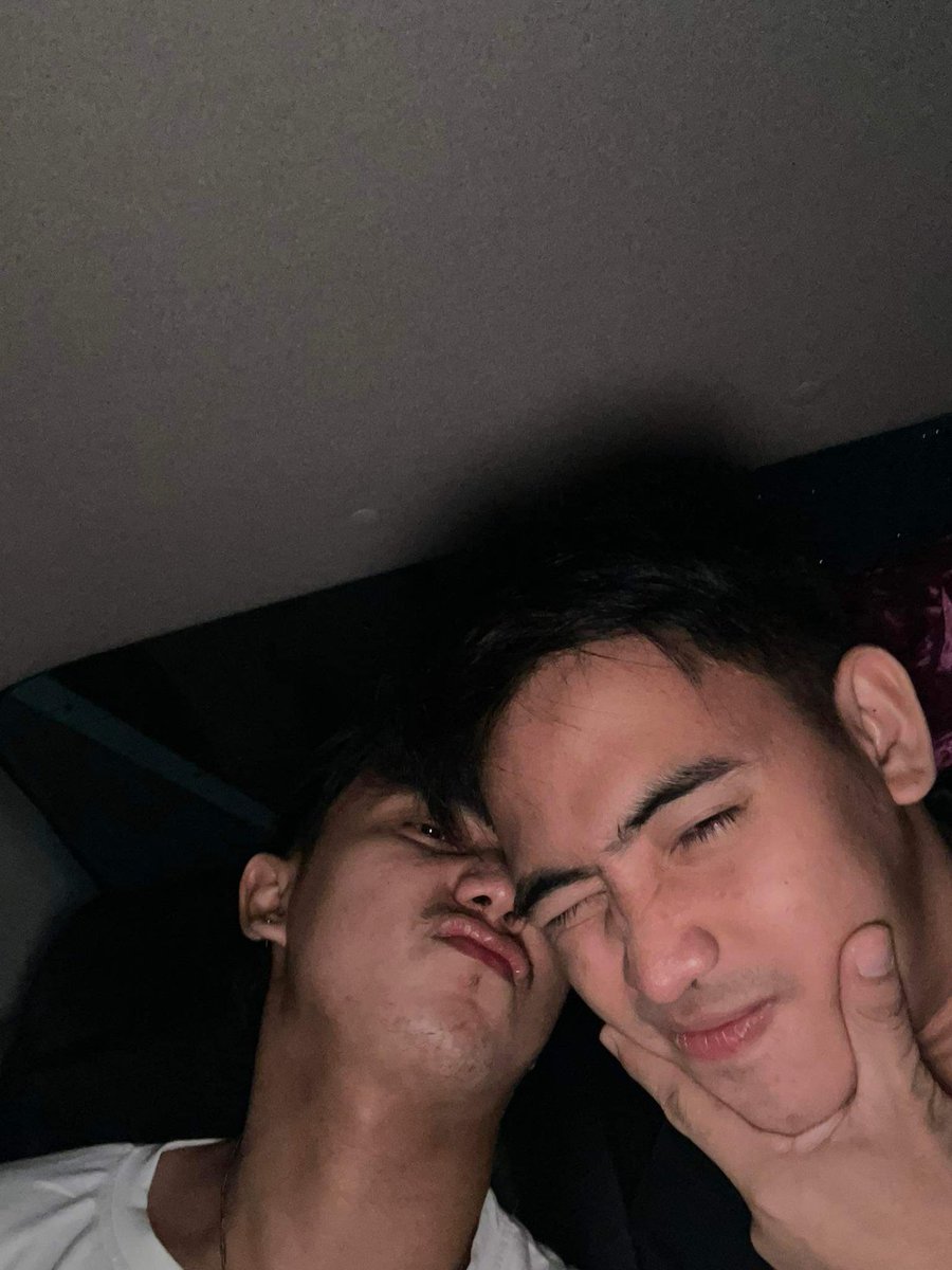 philjohnkeith's tweet photo. Today, tomorrow, always I love you 🥀 Happy 9th @YmilYow ♥️ https://t.co/J3mN4uX2Hn