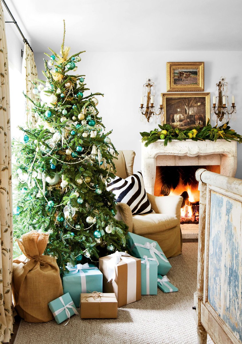 JadeCityBC's tweet photo. Have you decorated for Christmas yet? Let’s see your set ups https://t.co/oMELG82f16