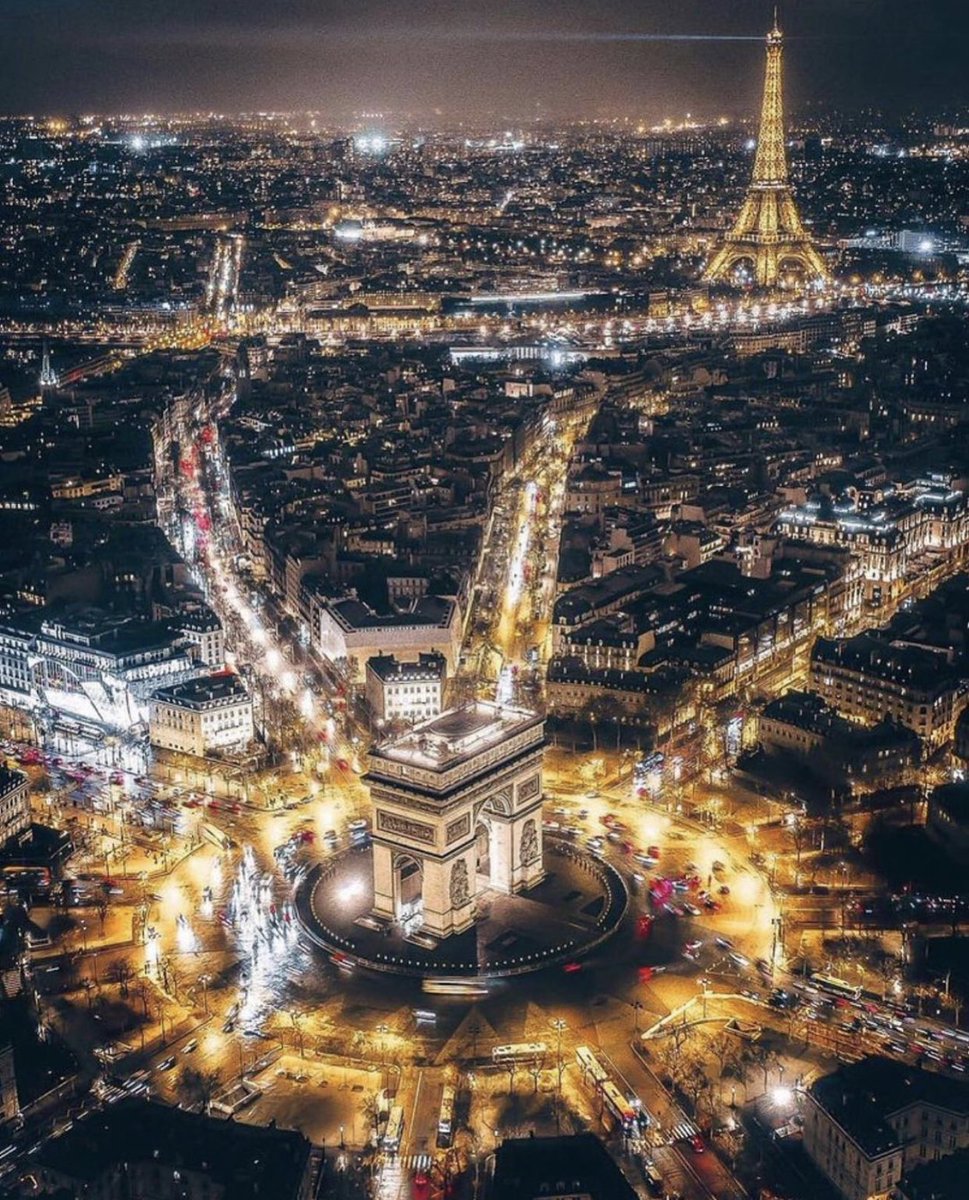 MTeqy's tweet photo. #paris ♥️ https://t.co/NFQgqLHBA6