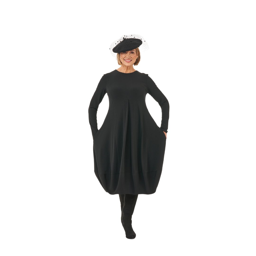 joyceyoung_c's tweet photo. Round Neck Knit Bubble Dress in Black.

This is made to order and available in a selection of colours, order yours today - https://t.co/Ay1Qev90RN https://t.co/HoE2XPzeoz