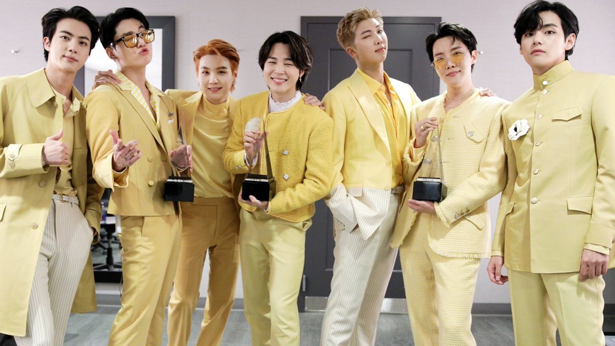 consequence's tweet photo. BTS make history as they become the first Asian act to win Artist of the Year at the 2021 American Music Awards https://t.co/7TVp2c9BIw @BTS_twt #BTS #BTSARMY #AMAs https://t.co/LJOjXT2JbS