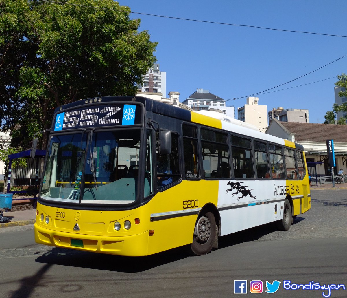 BondisYan's tweet photo. Nuevo Interno 5200 de la #linea552
#grupoautobusesbsas https://t.co/zzz1DxfzoZ