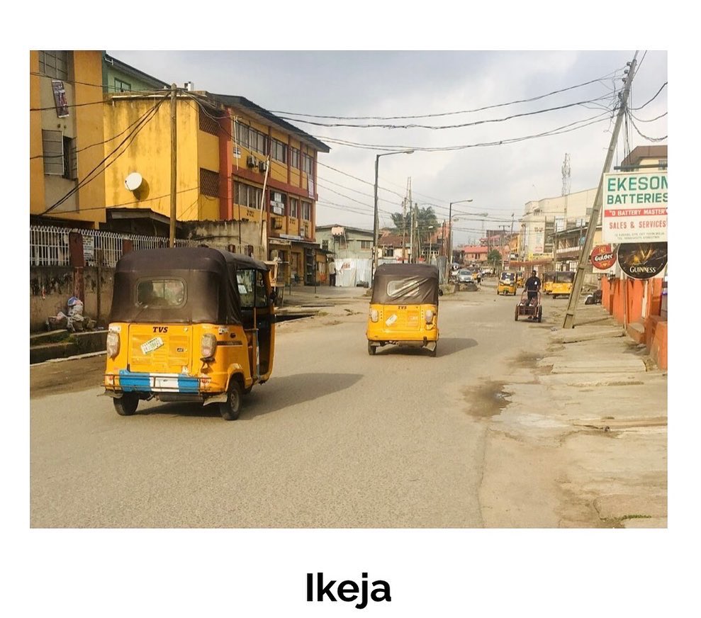 Powerbackhq's tweet photo. If you’re at Yaba, Ikeja, Shomolu or Onipanu, there are powerstations close to you. Simply go to https://t.co/LVN7n1gMBg to book a session at the one closest to you💙

#PowerbackNG #LagosPower #ChargeBattery #ChargeInLagos #CoWorkingSpaces #Productivity #PowerbackSMEs https://t.co/i3vJDZhujq