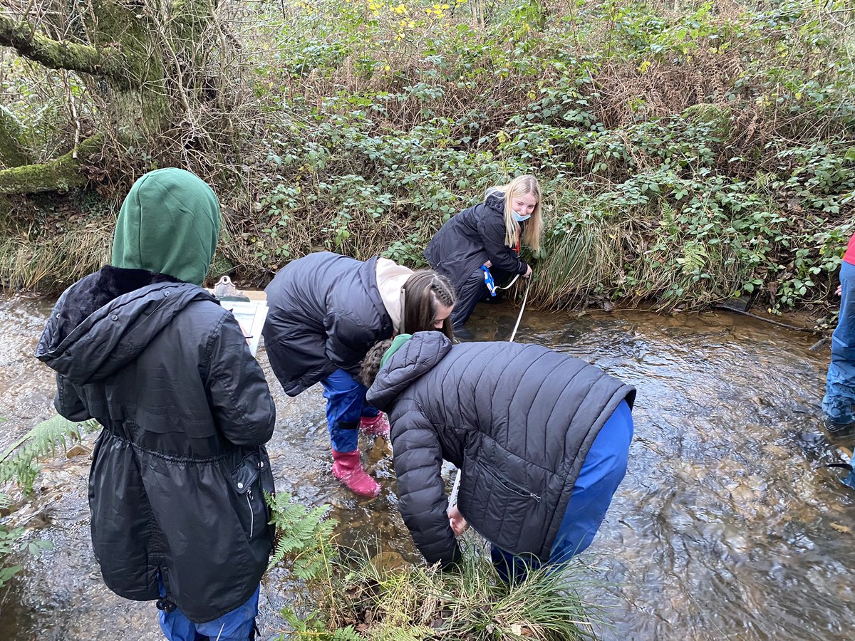 BHHSGeog's tweet photo. A great start to the 2021 GCSE Geog fieldtrip!👍 https://t.co/xluo1BJAna