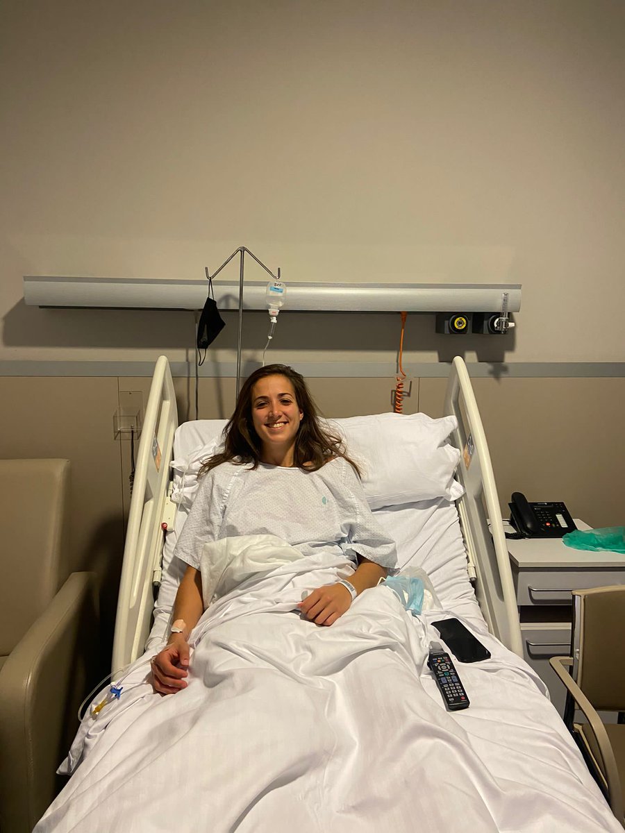 🏥INFO

La sonrisa de la que tiene ganas de volver...

Tamara Montero ha sido intervenida con éxito esta mañana de su lesion de rodilla. 

Gaur goizeko ebakuntza behar bezala joan da, bultza Tami!💚

🕓tik tak... Los aros estan poniéndose nerviosos.