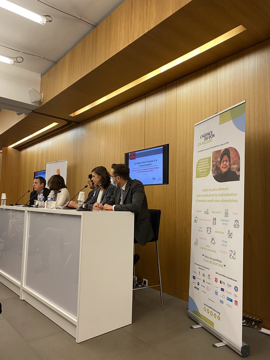 El Condor tweet media