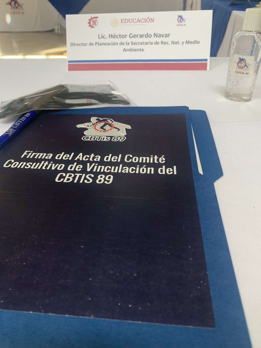 Héctor Návar 🦉 tweet media
