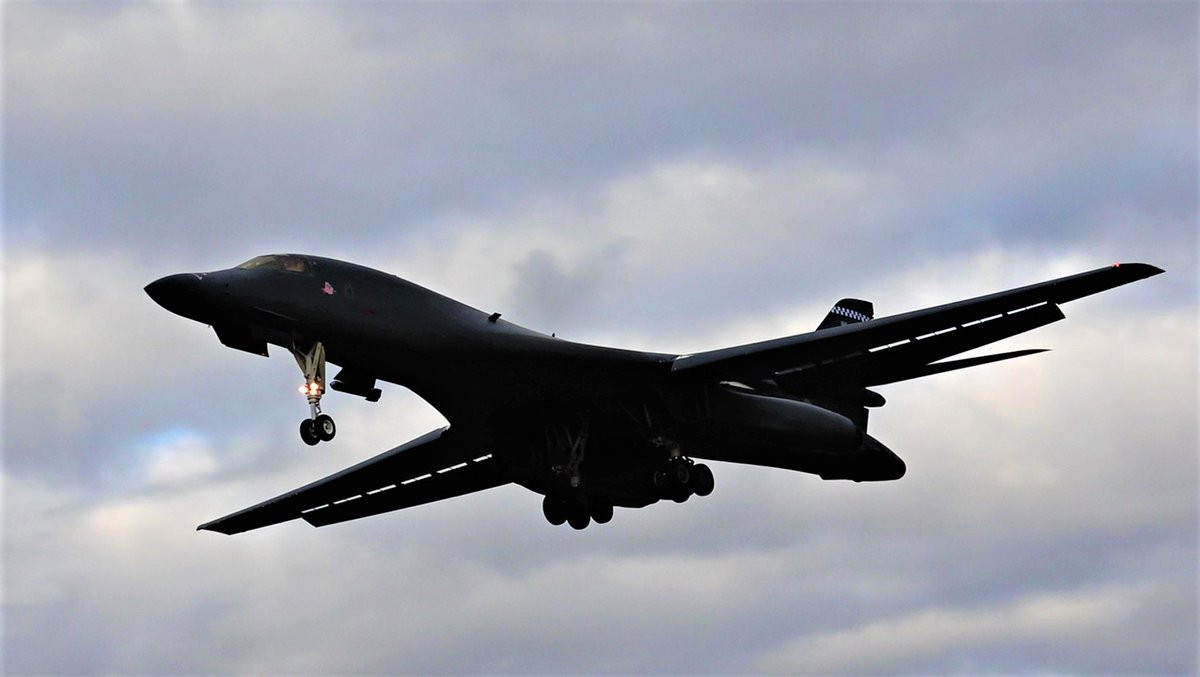 Saint1Mil's tweet image. A look back at the B-1 deployment at #RAFFairford in this thread #B1s #Bones