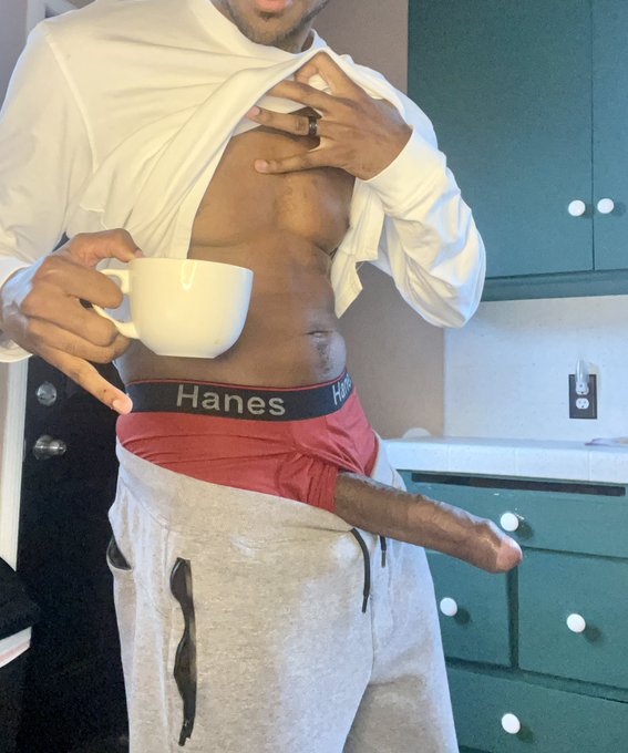 Good morning 🤦🏾&zwj;♂️ Who said they wanted cream in their coffee?? 😈   https://t.co/L0FtKk2PiB https://t