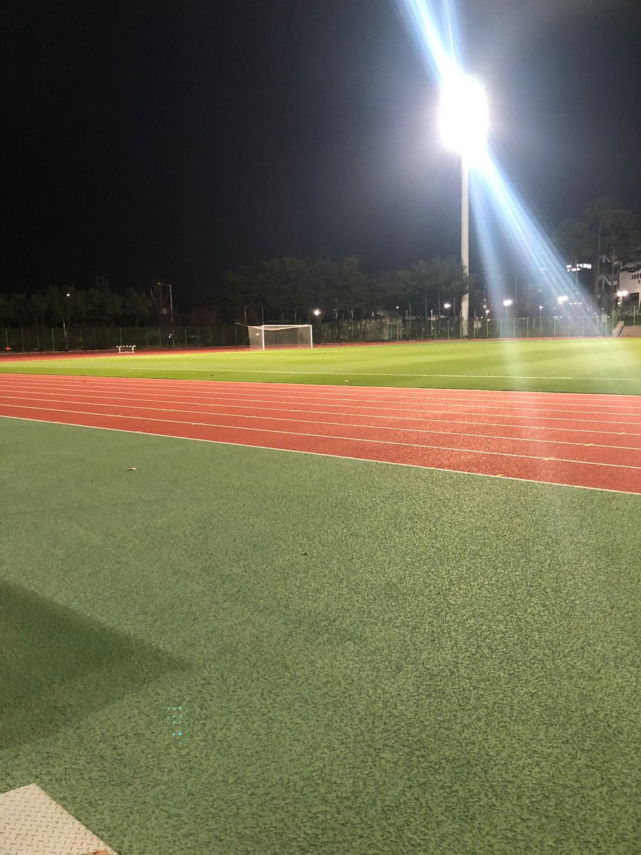 reachfreeschool's tweet photo. Miss Ward @NZ_Football update:First day of training and fresh new kit! Good to get out on the field and kick the ball around! Getting back into the groove of being on tour!! Team meetings and meals together are a βgoβ now everyone has tested negative. #GoFerns π³πΏ #Achievement β½οΈ https://t.co/jEWBJqqiLI