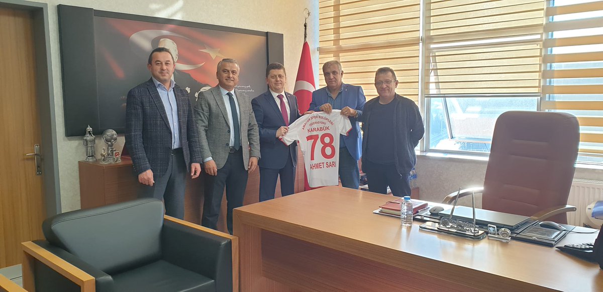 Karabük İl Sağlık 
Müdürümüzü Gençlik Spor İl Müdürümüz ile birlikte ziyaret ederek Kulüplerimizin İlk yardım eğitimi alması için görüştük kendisine teşekkür ederiz.