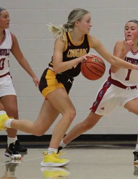 Mia and Ava Robbennolt from @IndianaPlatinum combine for 37 points (Mia: 21 &amp; Ava: 16) to secure a convincing win against Covenant Christian, 55-29! Congratulations on a great game, we are proud of you both! 
#IEFamily 🟠🟢