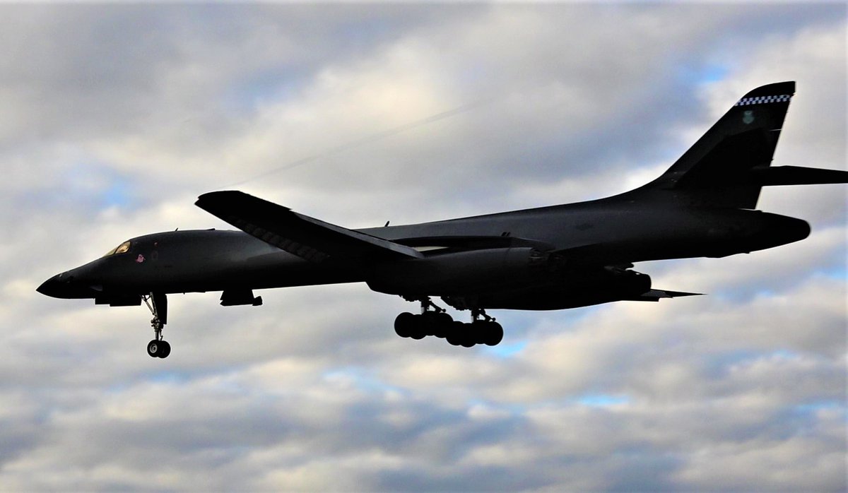 Saint1Mil's tweet image. Light the burners #RAFFairford #B1s #Bones