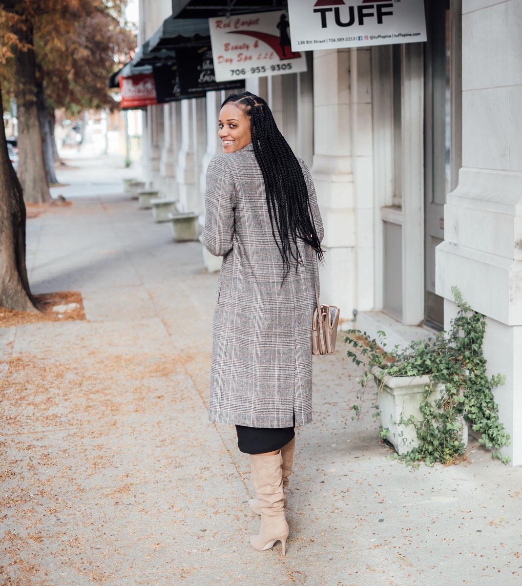 brittneychubb's tweet photo. #justfabpartner Y’all I’m loving these Taupe Stiletto Boots from @justfabonline ! They are great for Fall and even Winter! I love the color because it can go with a lot of different things! https://t.co/sGtyXxxXeP