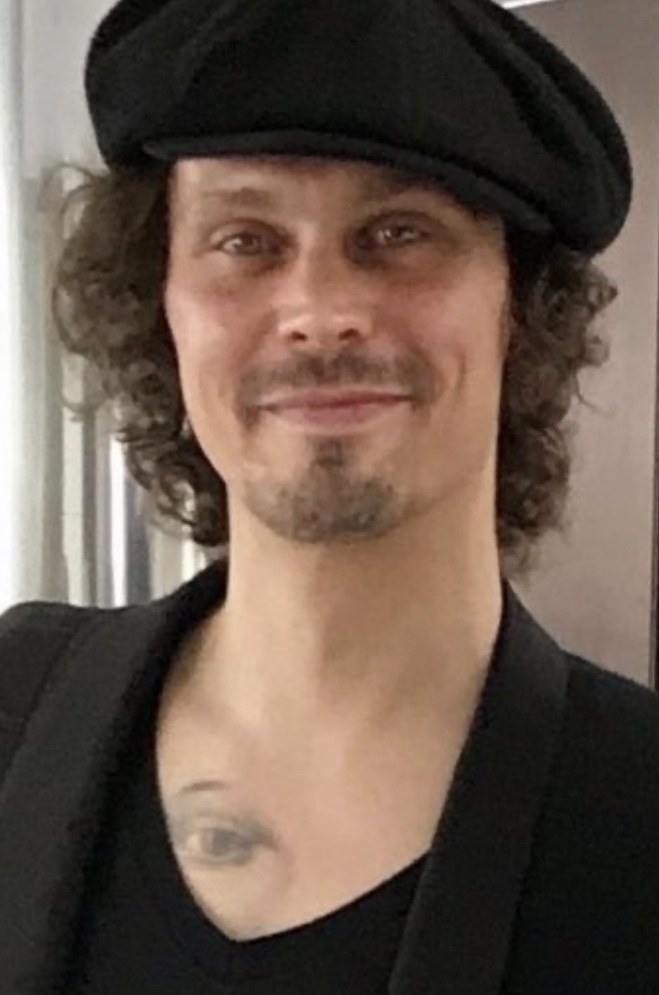 Happy Birthday Ville Valo!! One of the greatest voices in rock and roll ever!! 