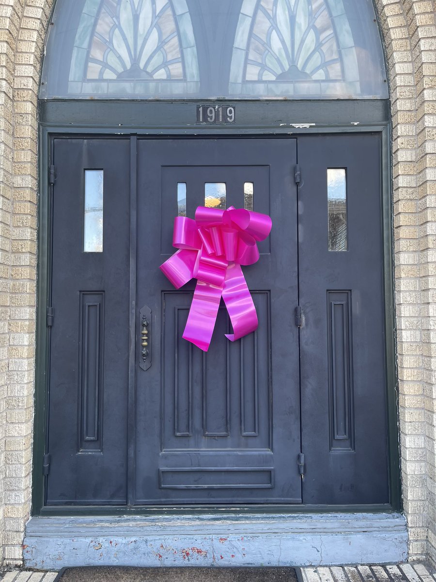 Thomas_Hensey's tweet photo. The entire team at Rhino Marketing would like to give our condolences to the Dubiski family as they mourn the loss of Madison Dubiski. Our thoughts and prayers are with her father and fellow Rhino Brian, her mother, brother, and all of Madison’s loved ones. #pinkbowsformadison https://t.co/fS2iyfHxsp