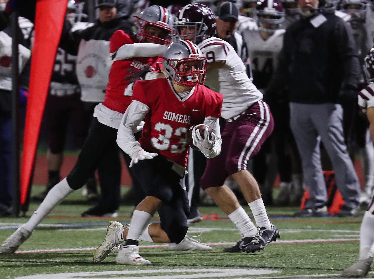 JoshThomson22's tweet photo. Derek Marcus of @SomersFootball scored twice in the first half, had a long catch to set up another TD, and forced a fumble in a 48-14 victory over Burnt Hills. https://t.co/gwLlKSKE98
