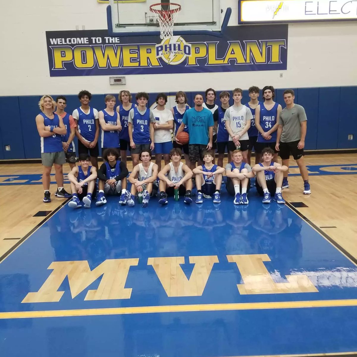 NextLevelAthle3's tweet photo. Appreciate Philo basketball and Greg Haberfield  having us come in and work with the team. Worked hard focused and most of all got better appreciate you guys. Goodluck to the electrics this year.

#NextLevelAthletics 
#ExpandTheBrand
#GoElectrics https://t.co/CYpsozbs14