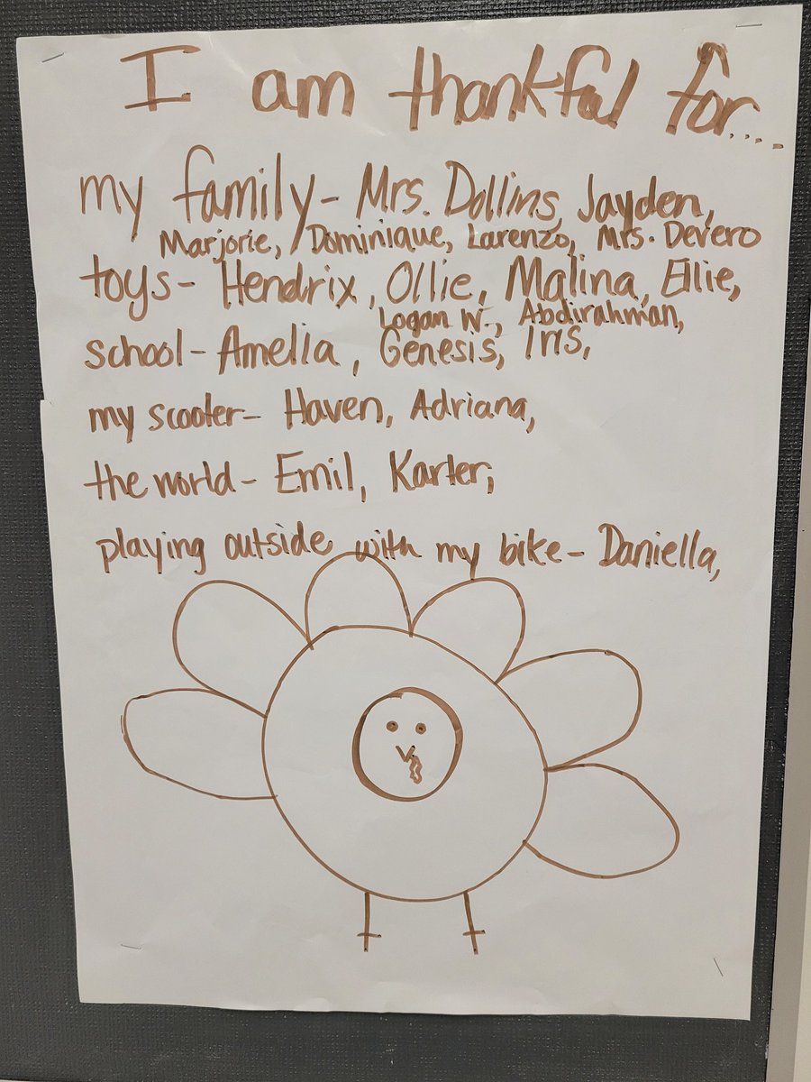 BeckyDollins's tweet image. This week we are focusing on all the things we have to be thankful for.  I am thankful for all these little turkeys!  ❤🦉#thankful #Namepractice #finemotorfun @Oakwood_Manor @NKCSchools❤ 🦃