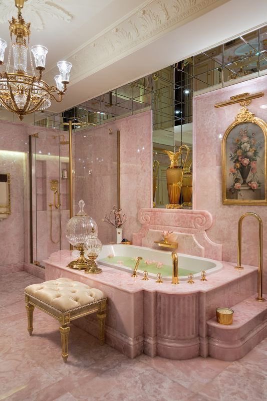pradapearIs's tweet photo. the most heavenly rose quartz bathroom https://t.co/8cJQ2cEiRR