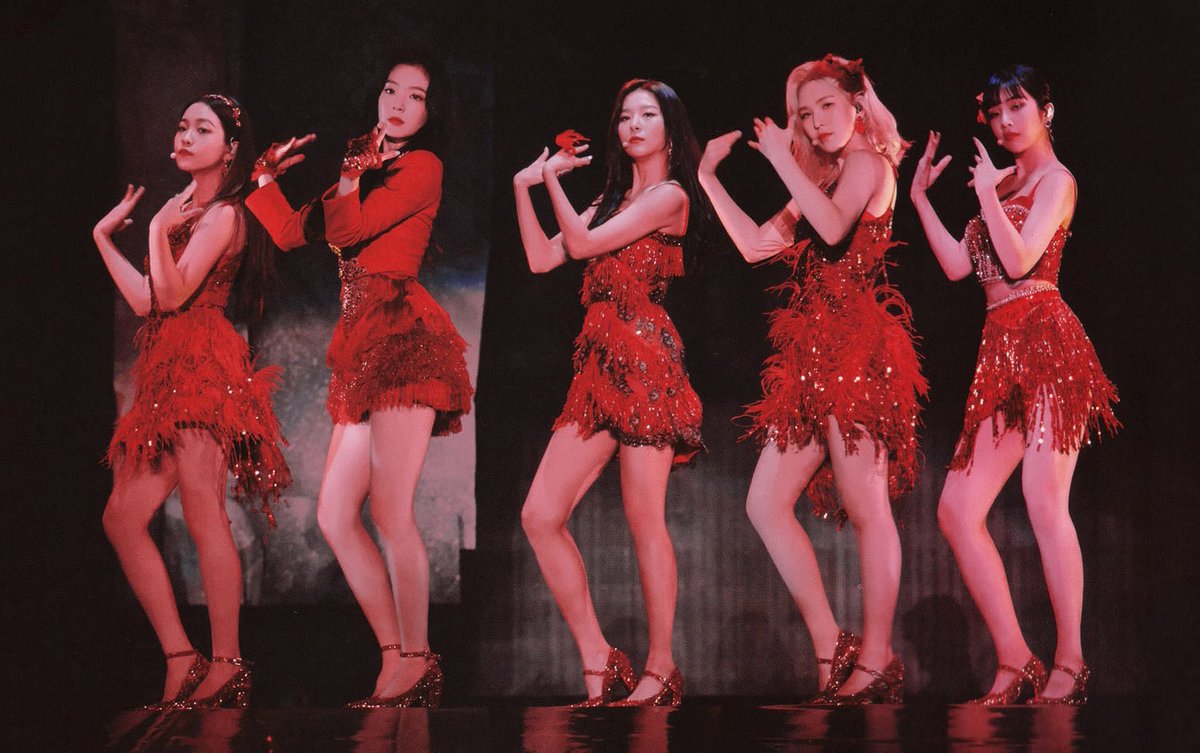 flowervstudio's tweet image. ✨happy 2 years of la rouge!!✨ @RVsmtown