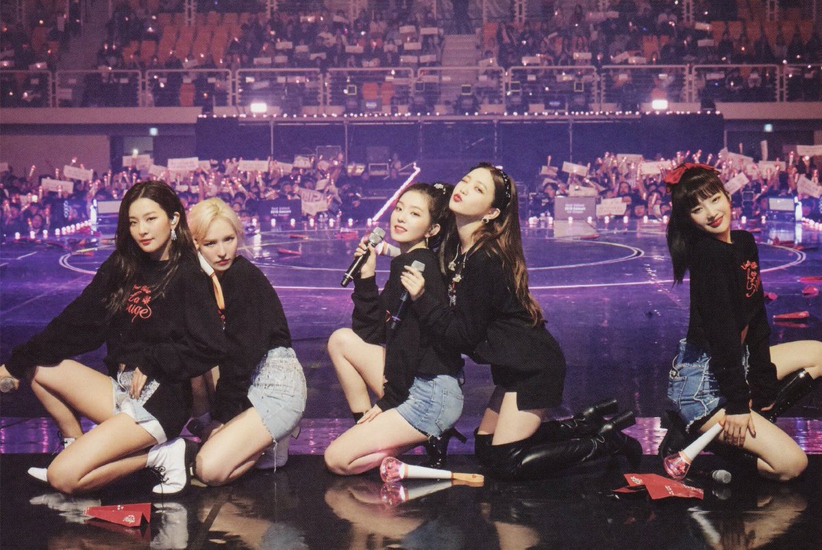 flowervstudio's tweet image. ✨happy 2 years of la rouge!!✨ @RVsmtown