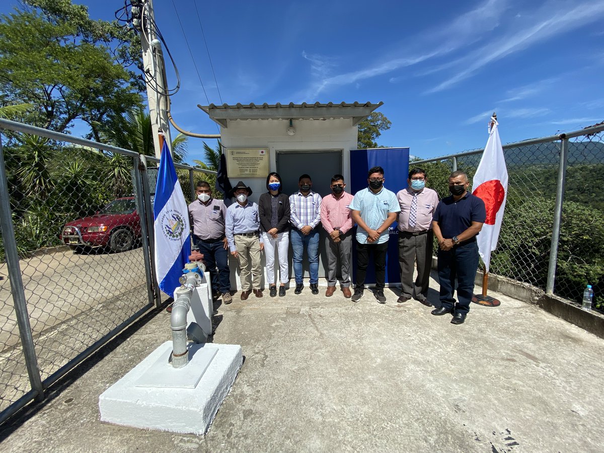 Japón financió proyecto de Abastecimiento de Agua Potable en Cantón Santa Cruz Loma, Santiago Nonualco, La Paz. El pasado 19-11-2021, participaron en el recorrido de cierre y entrega del proyecto la Embajada del Japón en El Salvador, Alcaldía de Santiago Nonualco y Comunidad.