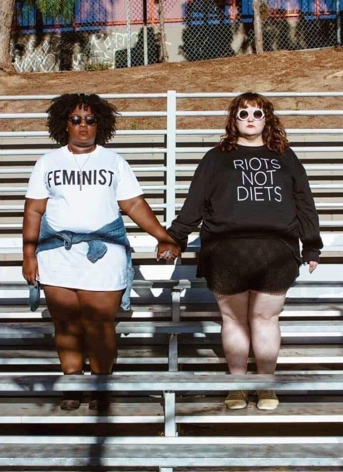 Lukewearechange's tweet photo. Which way modern man, which way..........! https://t.co/3nZEkcPWsn