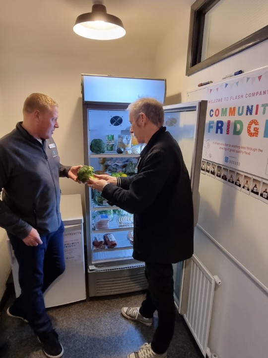 Today I was in #Whitby, North Yorks for the launch of the new community fridge in partnership with @HubHubuk ,thanks to the <a href="/coopuk/">Co-op</a> #Birtley Depot I was able to redistribute a large quantity of fresh chilled goods. @Martin4Steff <a href="/chrisb_1973/">Chris</a> <a href="/KateRodger16/">Kate Rodger</a> <a href="/epowellcoop/">Ed Powell</a> <a href="/Tom_MPM/">Tom Copeland</a>