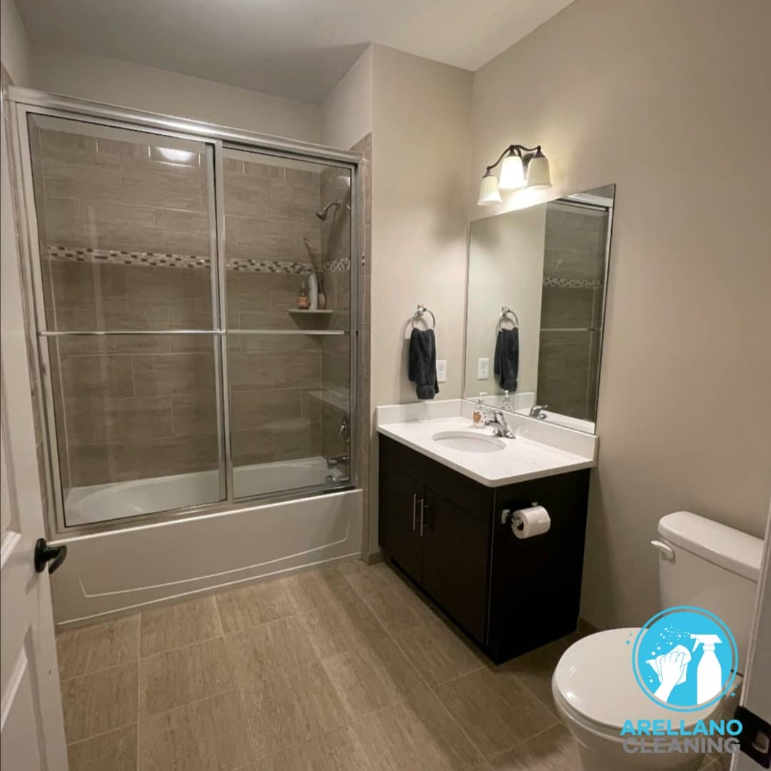 SpotlessClean18's tweet photo. We work with your cleaning preferences in addition to your schedule to ensure your needs are prioritized accordingly and we provide a consistent, top-quality clean every time. https://t.co/KU8twSw2qP