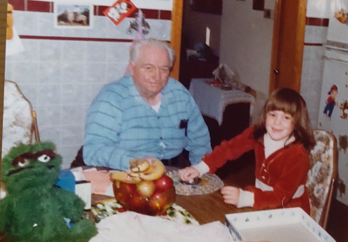 McMortgageGate's tweet photo. #MotivationMonday 45 yrs ago, Grandpa took my Twin Sister &amp; I to the #creditunion to start our very first #savingsaccount, still a #CreditUnionMember 🙂  The days when #SKCU #Ethical principles were rooted in concern for the individual #Member. #AllLivesmatter #NationalHousingDay https://t.co/KeThf1InHu