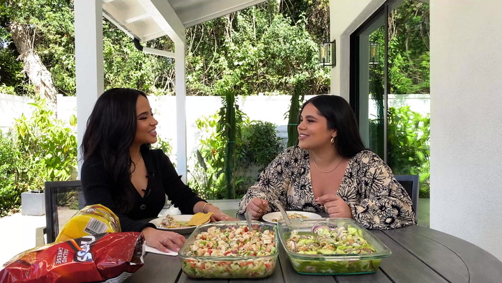fusetv's tweet photo. Gather around the table, it's #Thanksgiving! Stream all your foodie favorites 😋🍽🍝🍤🥘🍅 like #MadeFromScratch, #FluffysFoodAdventure, #StruggleGourmet, #RedChefRevival &amp; more this holiday on Fuse+: https://t.co/qPs4pcOlE8 https://t.co/sC2uRBIiIH