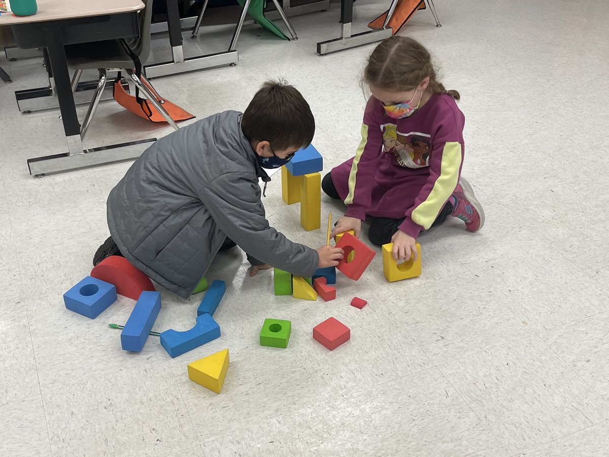 MrsMackey4's tweet photo. These amazing kids had fun designing obstacles for their Blue Bot. Then they used coding to get their Blue Bot through them.#Epicbuild#coders https://t.co/MDN6KhWFTY