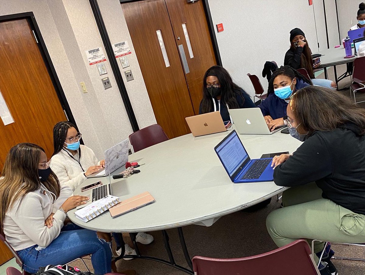 exideltas's tweet photo. Thank you to everyone who supported Study With the Deltas! Finals week is right around the corner, don’t forget to apply the study tips that were discussed. Have a wonderful Thanksgiving break! https://t.co/cR052Gy9H7