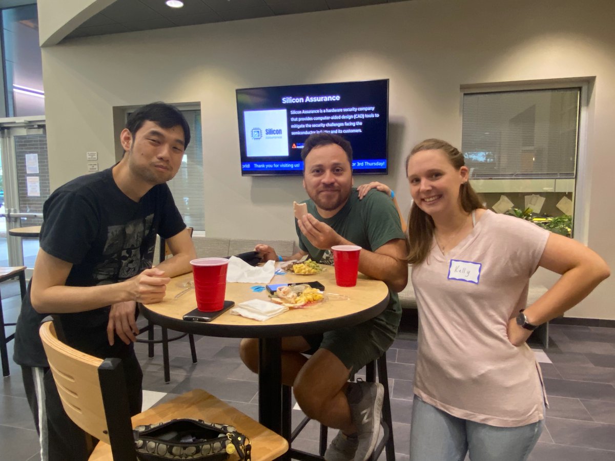 UFAccelerate's tweet photo. #Hubsgiving was a success! Thank you to everyone who came and celebrated #3rdThursday with us last week. We had good company and great pie! ๐ฅงShoutout to our event sponsor @SegwayRE for a successful event! ๐ https://t.co/cezmCIaLZs