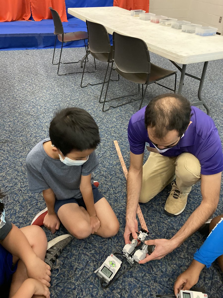 MOSI in Motion tweet media