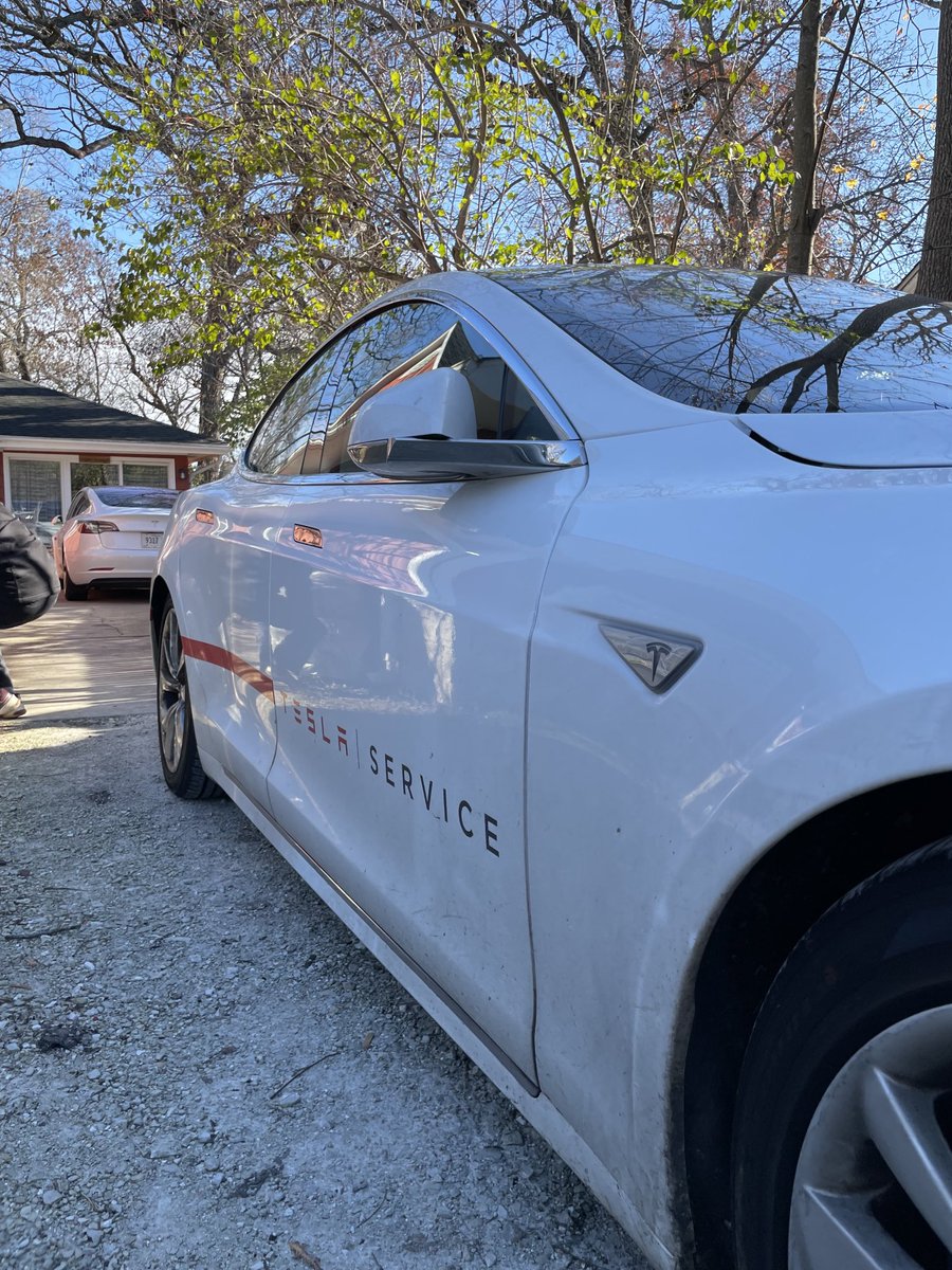 soundanswer's tweet image. When they’re on it they’re on it!

⁦@Tesla⁩ handled my annual winter tire swap with speed and professionalism, coming to my home and answering all my questions.

#teslaserviceissues ⁦@elonmusk⁩ ⁦@WholeMarsBlog⁩ ⁦@seanmmitchell⁩