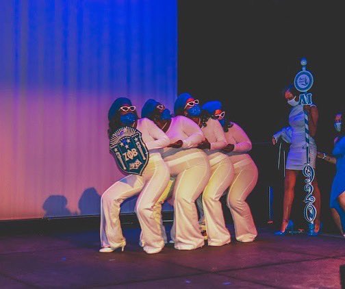 queensheilaaa's tweet photo. Now a FINER WOMAN 💙🕊 https://t.co/gupDesJ8mn