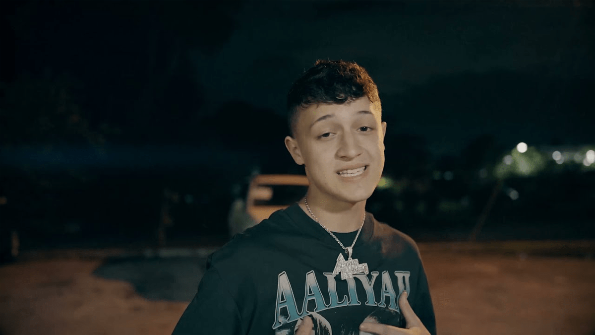 VsnCollective's tweet photo. Drizzy P Returns To Deliver An Impeccable New Visual For "BETT"

[@iamdrizzyp]

https://t.co/kNzqCF5Fap https://t.co/E3gvPaehGs