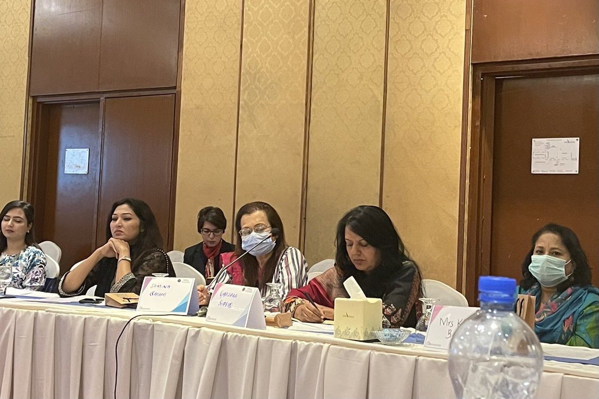 qas58's tweet photo. It was a pleasure to speak at an Inter Faith Conference in Karachi focusing on the rights of minorities in Pakistan & on Women’s Empowerment organised by #Amwec
@anilaali
@KMKheealDas
@ShahidaRehmani
@usconsulatekhi
#AmericanMuslimMultiFaithAndWomenEmpowermentCouncil
#Ammwec https://t.co/bQCoCh5RlZ